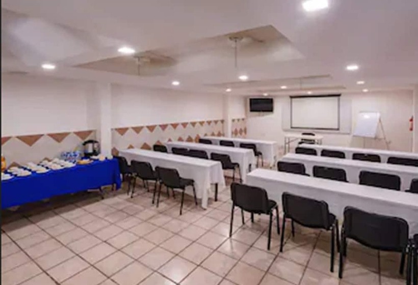 בית מלון כפרי Acuario Ciudad Del Carmen