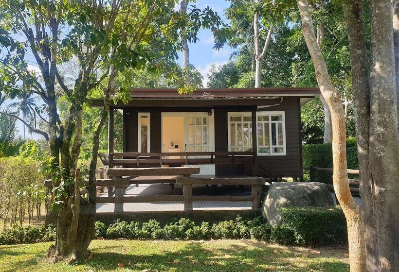 ホテル Ban Suansin