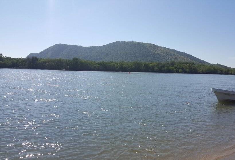 酒店 Casa Arcoiris Zihuatanejo