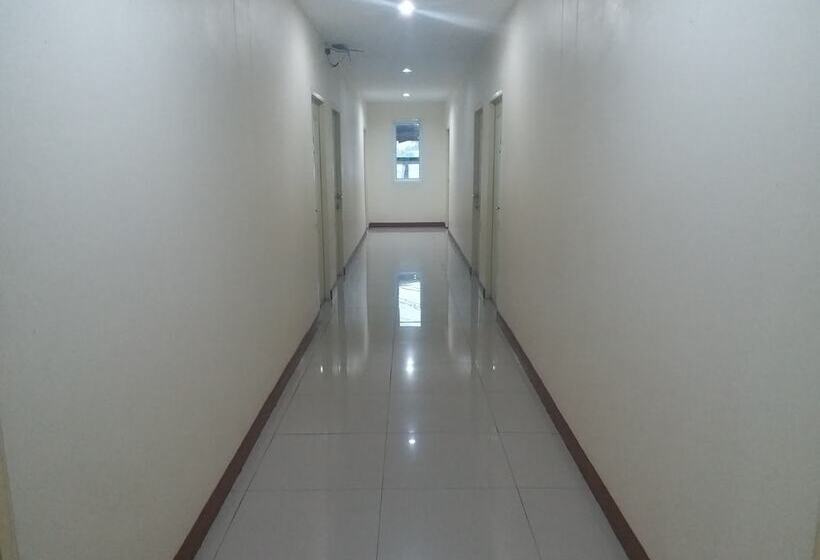 هتل Chawalee Place