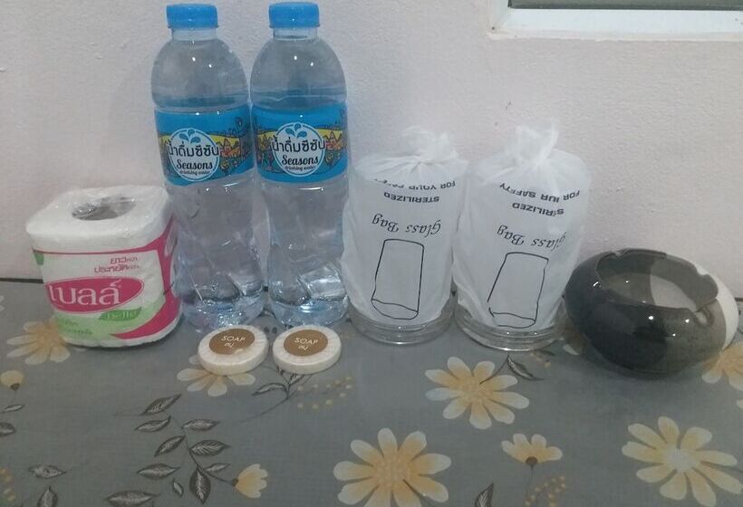 Отель Chawalee Place