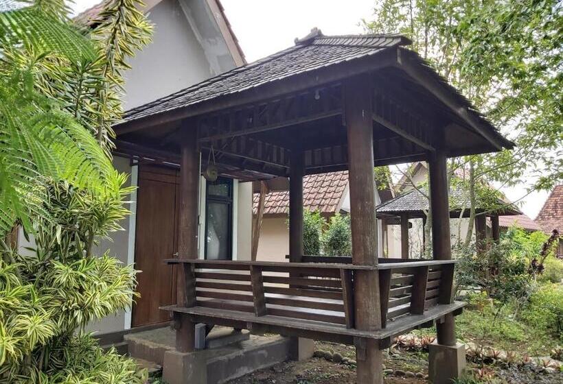 Отель Degung Hillside