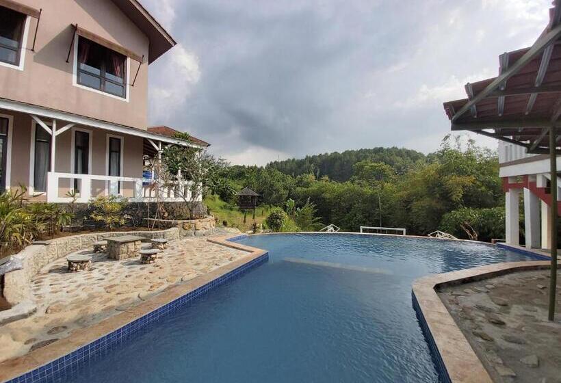 ホテル Degung Hillside