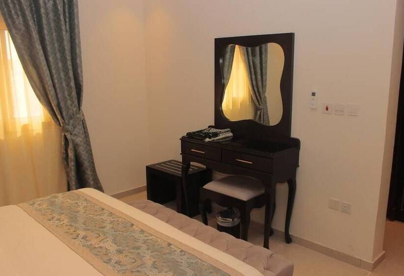 Отель Holiday Plus Al Nuzha