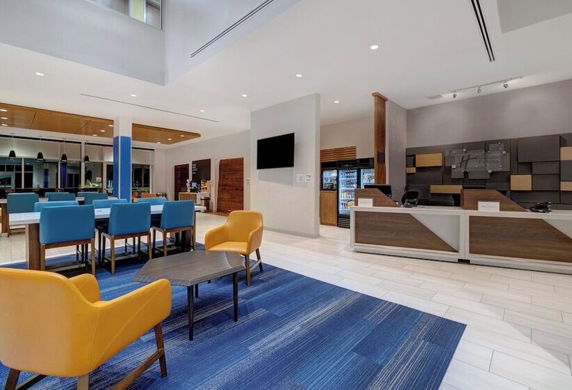 فندق Holiday Inn Express & Suites   Glendale Downtown