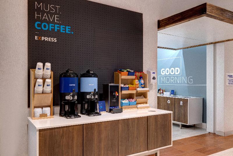 فندق Holiday Inn Express & Suites   Glendale Downtown