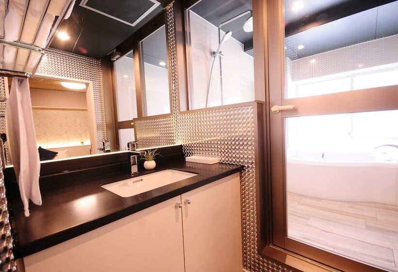 فندق Japanesque Fukuoka