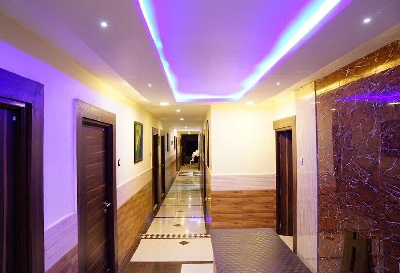 בית מלון כפרי Leo Sai Palace