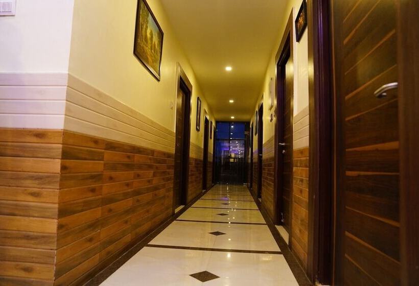 בית מלון כפרי Leo Sai Palace