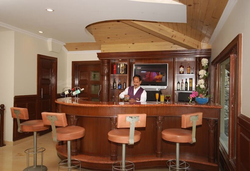 בית מלון כפרי Madhuban Sarovar Portico Mussoorie