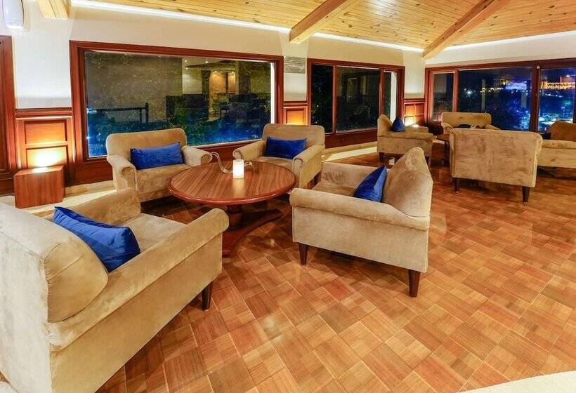 בית מלון כפרי Madhuban Sarovar Portico Mussoorie