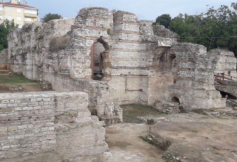 Отель No57 Suites