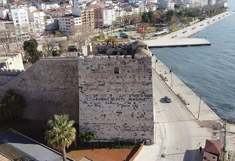 Отель No57 Suites