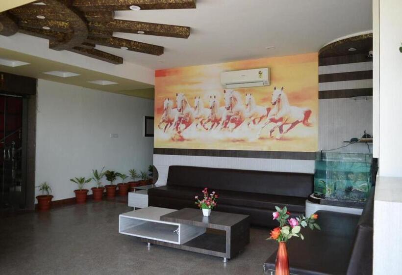 호텔 Opera Inn Near Central Bus Stand