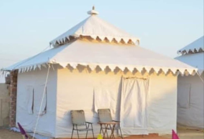 فندق Patel Desert Camp