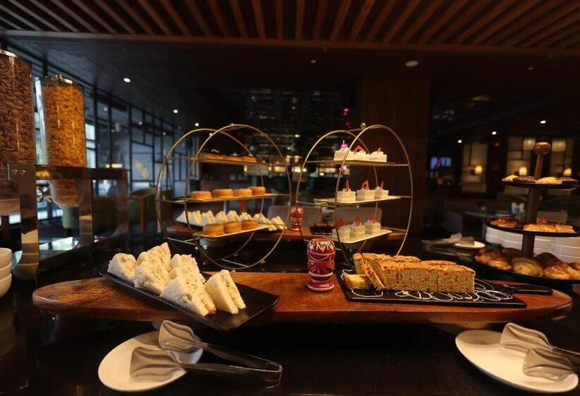 ホテル Polo Towers Agartala