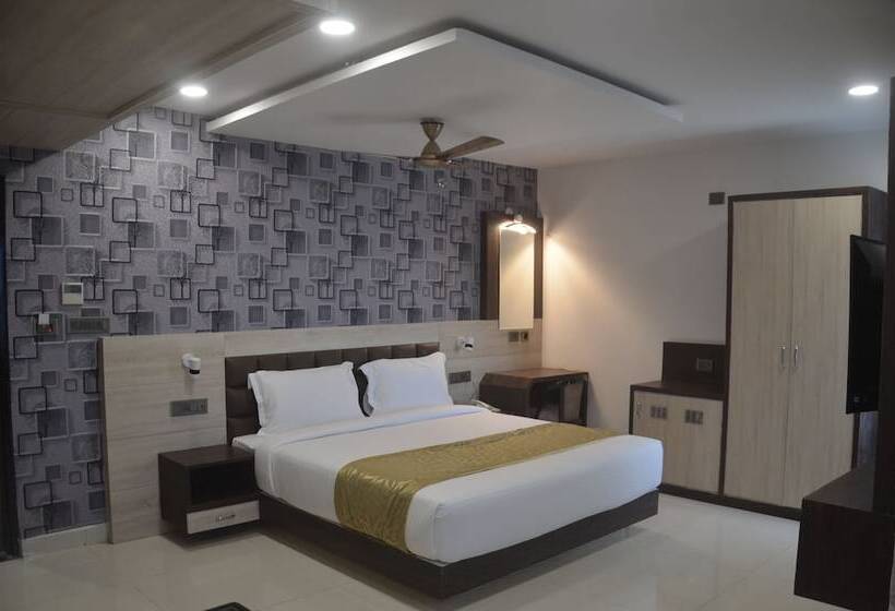 酒店 Rajeev Regency