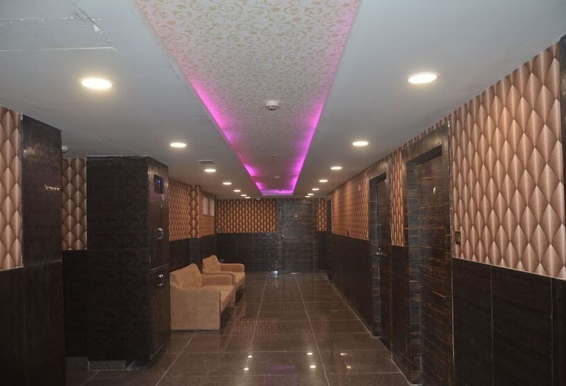 בית מלון כפרי Rajeev Regency