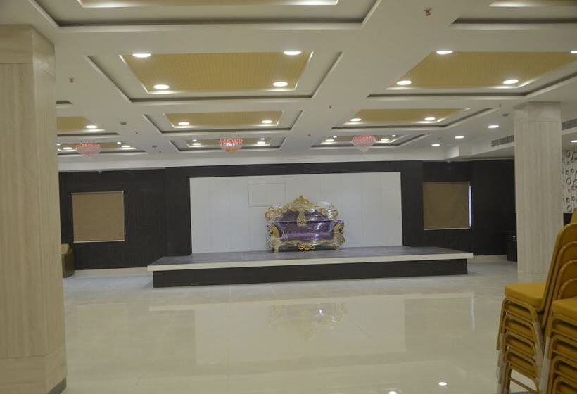 酒店 Rajeev Regency