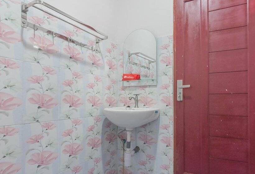 בית מלון כפרי Reddoorz Syariah @ Jalan Tjilik Riwut