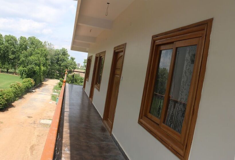 فندق Royal County Resorts