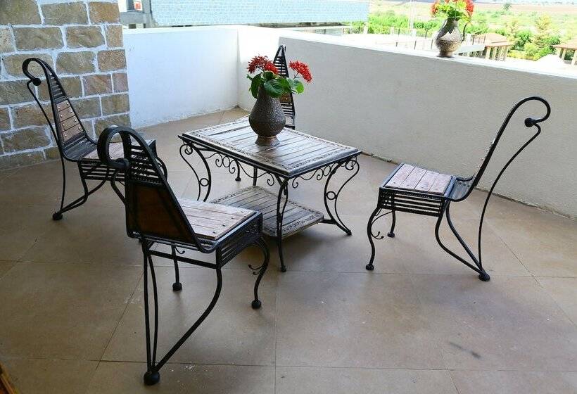 فندق Royal County Resorts