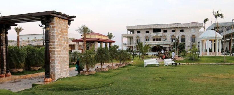 فندق Royal County Resorts