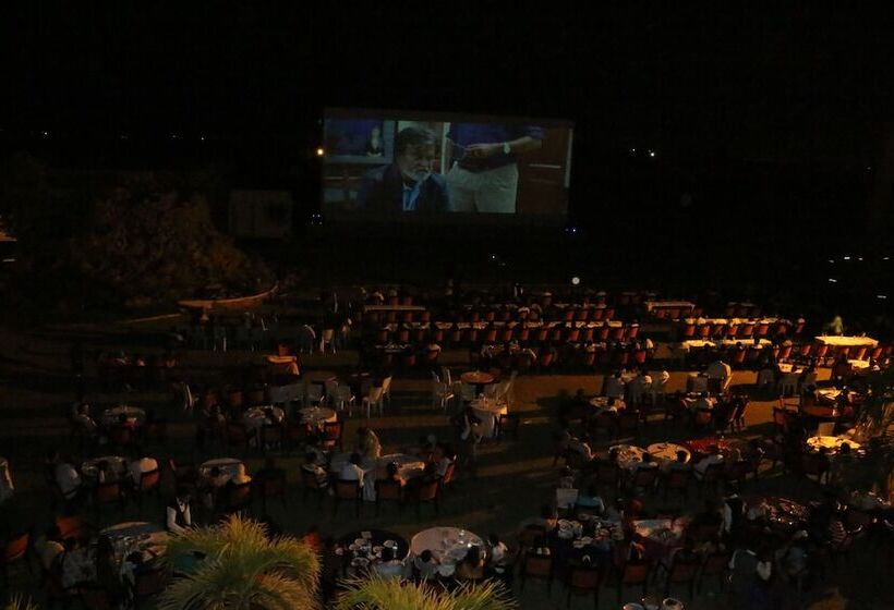 فندق Royal County Resorts