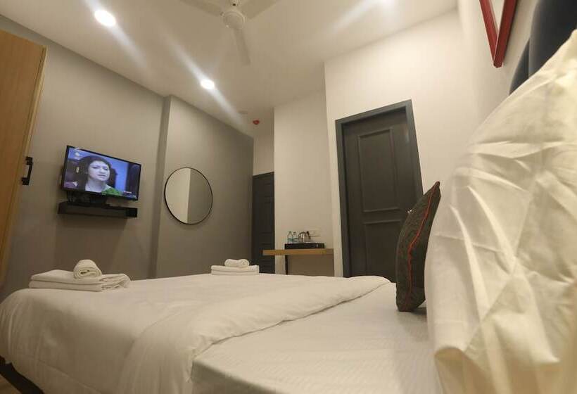 Отель Royal Inn Mahalaxmi