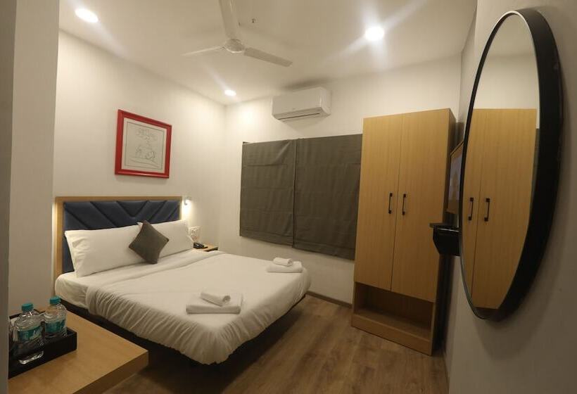 Отель Royal Inn Mahalaxmi