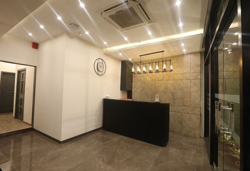 Отель Royal Inn Mahalaxmi