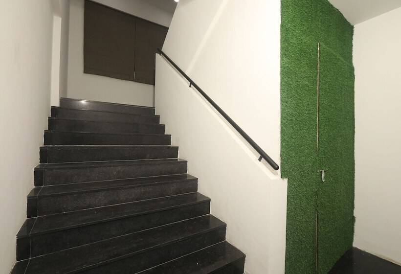 Отель Royal Inn Mahalaxmi