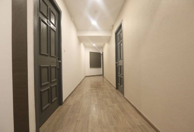 Отель Royal Inn Mahalaxmi