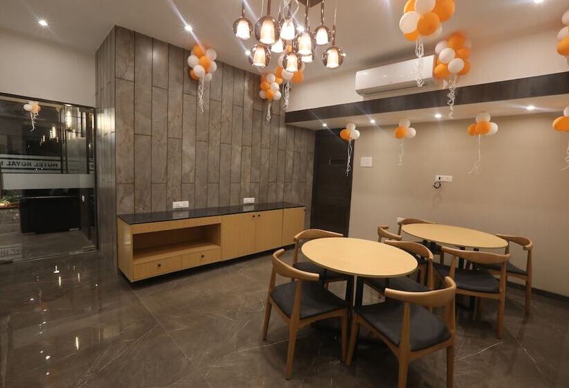 Отель Royal Inn Mahalaxmi