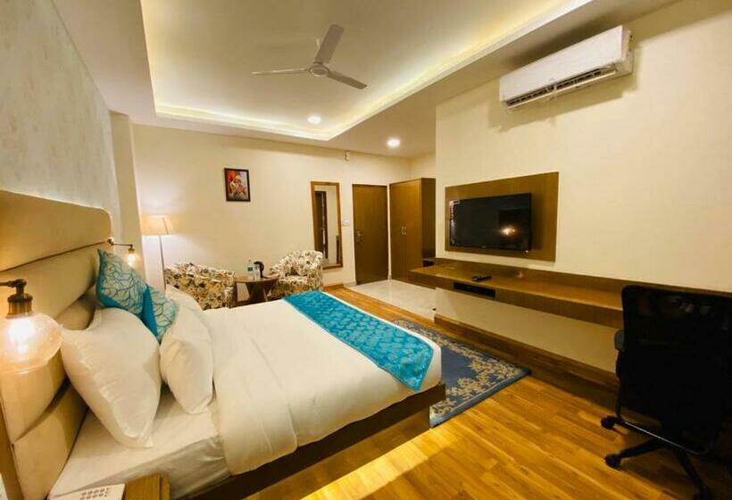 Отель Royal Mansion