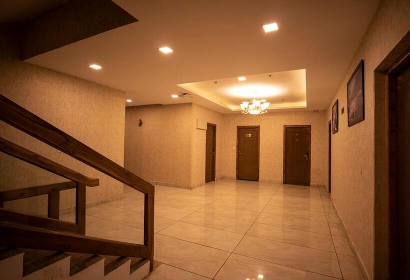 Отель Royal Mansion