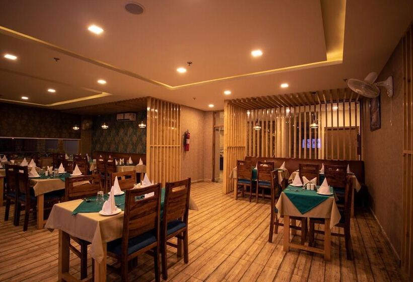 Отель Royal Mansion