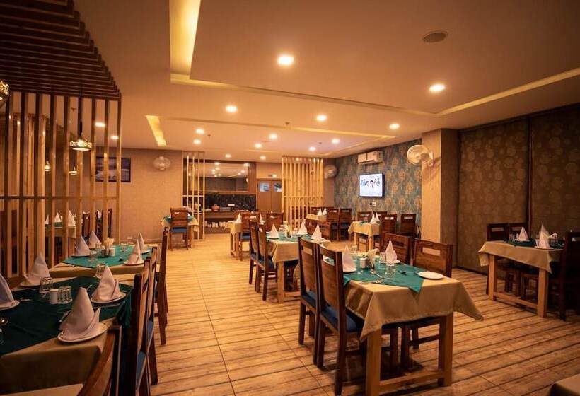 Отель Royal Mansion