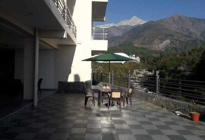 فندق Serene Suites