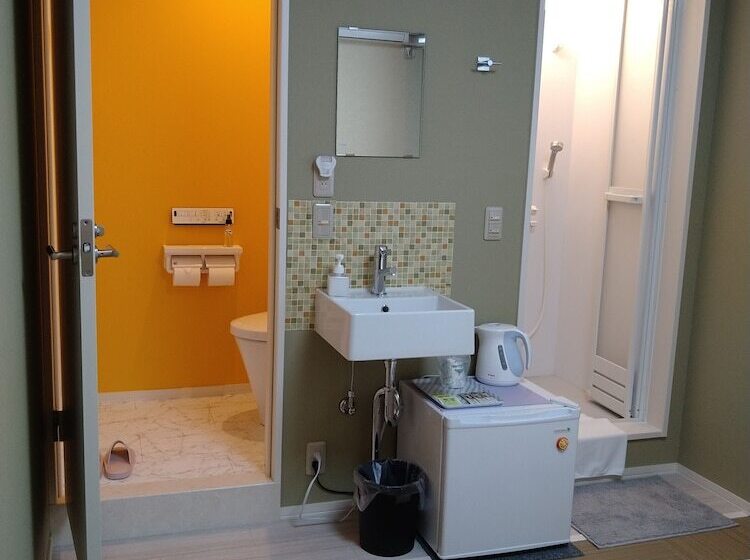 Отель Tokyo Stay Hut Sari