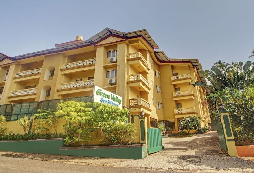 ホテル Golden Landmark Green Valley Beach Resort