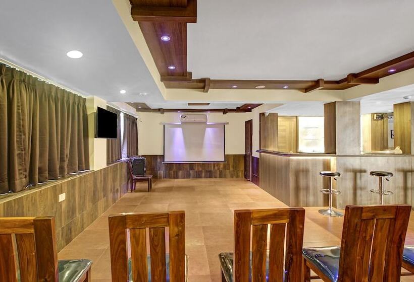 ホテル Golden Landmark Green Valley Beach Resort