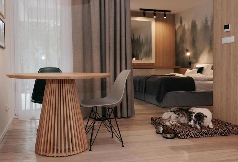 هتل Vislow Resort