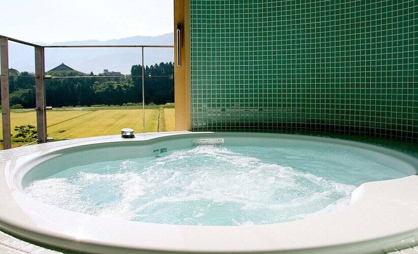 פנסיון Maki No Oto