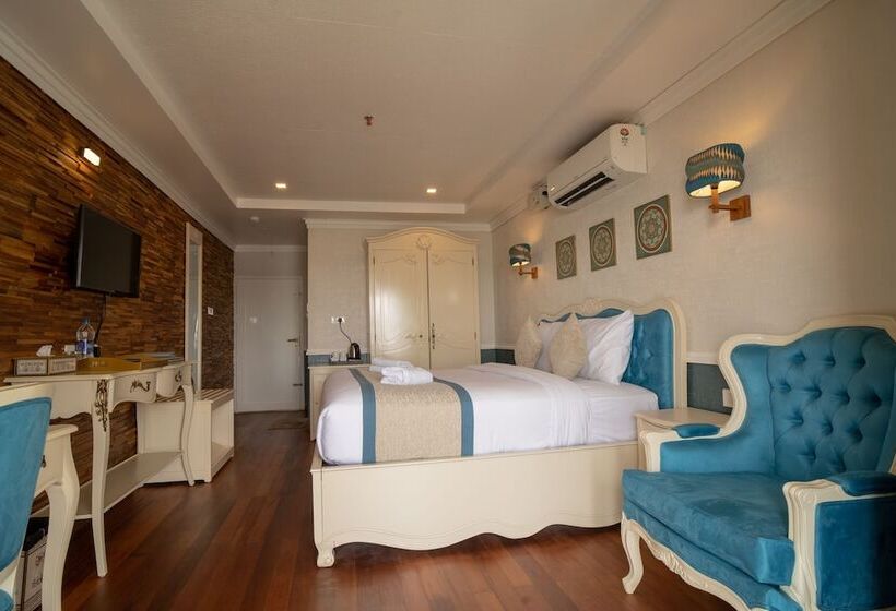 State Beach Resort & Spa