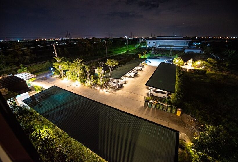 The Living Hotel Samutprakan