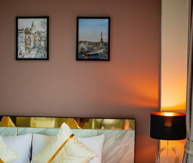 The Living Hotel Samutprakan