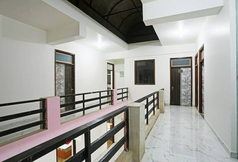 The Rejoice Hotel & Guesthouse By Oyo Rooms