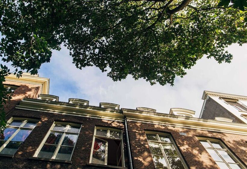 هاستل Clinkcoco