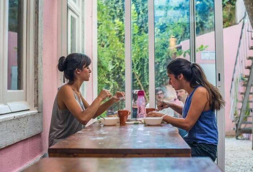 هاستل Safestay Lisbon Bairro Alto